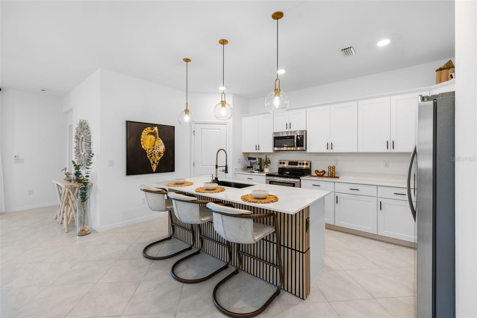 Image 6 of 65 For 1842 Isles Road