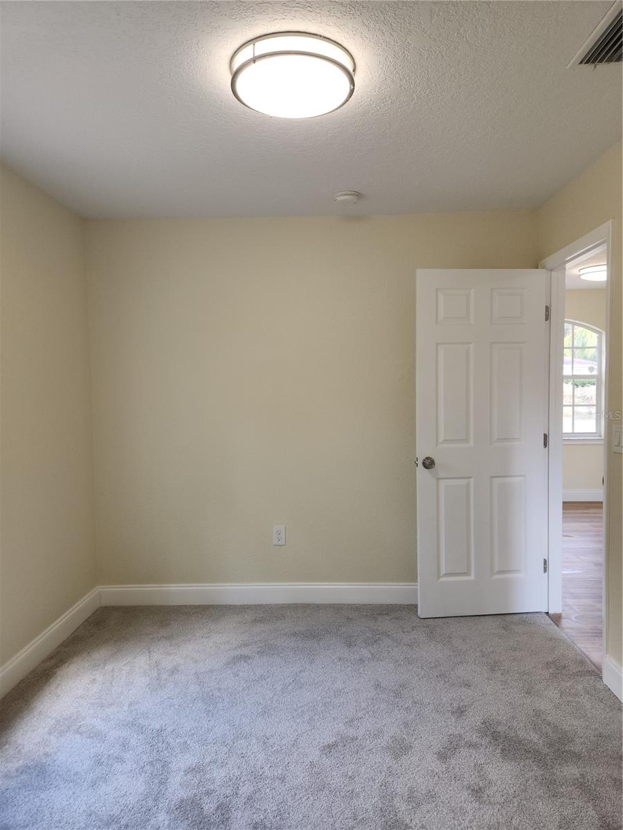 Image 4 of 17 For 1652 Harlem Circle