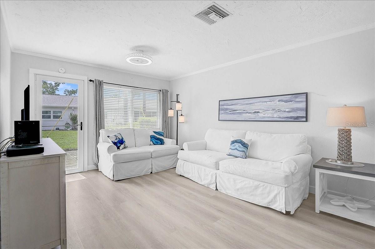 Image 7 of 40 For 2222 Orange Blossom Lane 2222