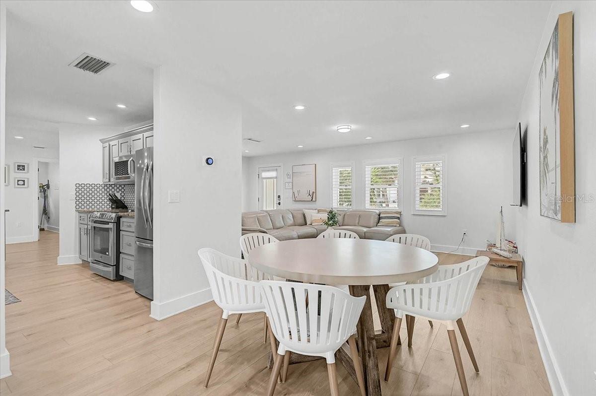 Image 13 of 46 For 3515 La Paloma Avenue