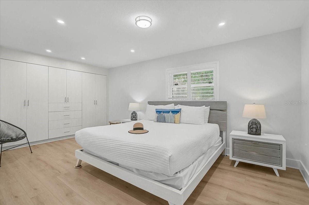 Image 16 of 46 For 3515 La Paloma Avenue