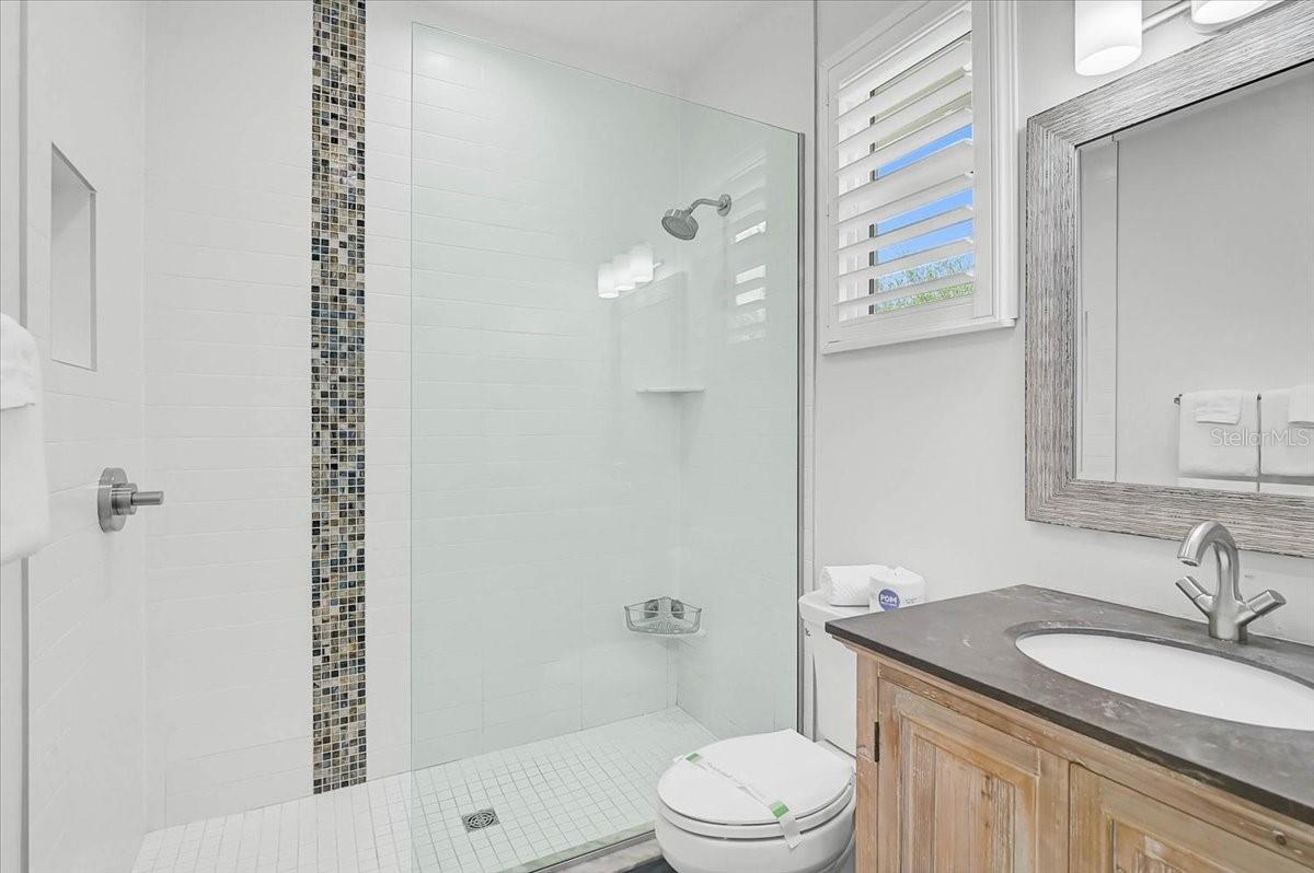 Image 26 of 46 For 3515 La Paloma Avenue