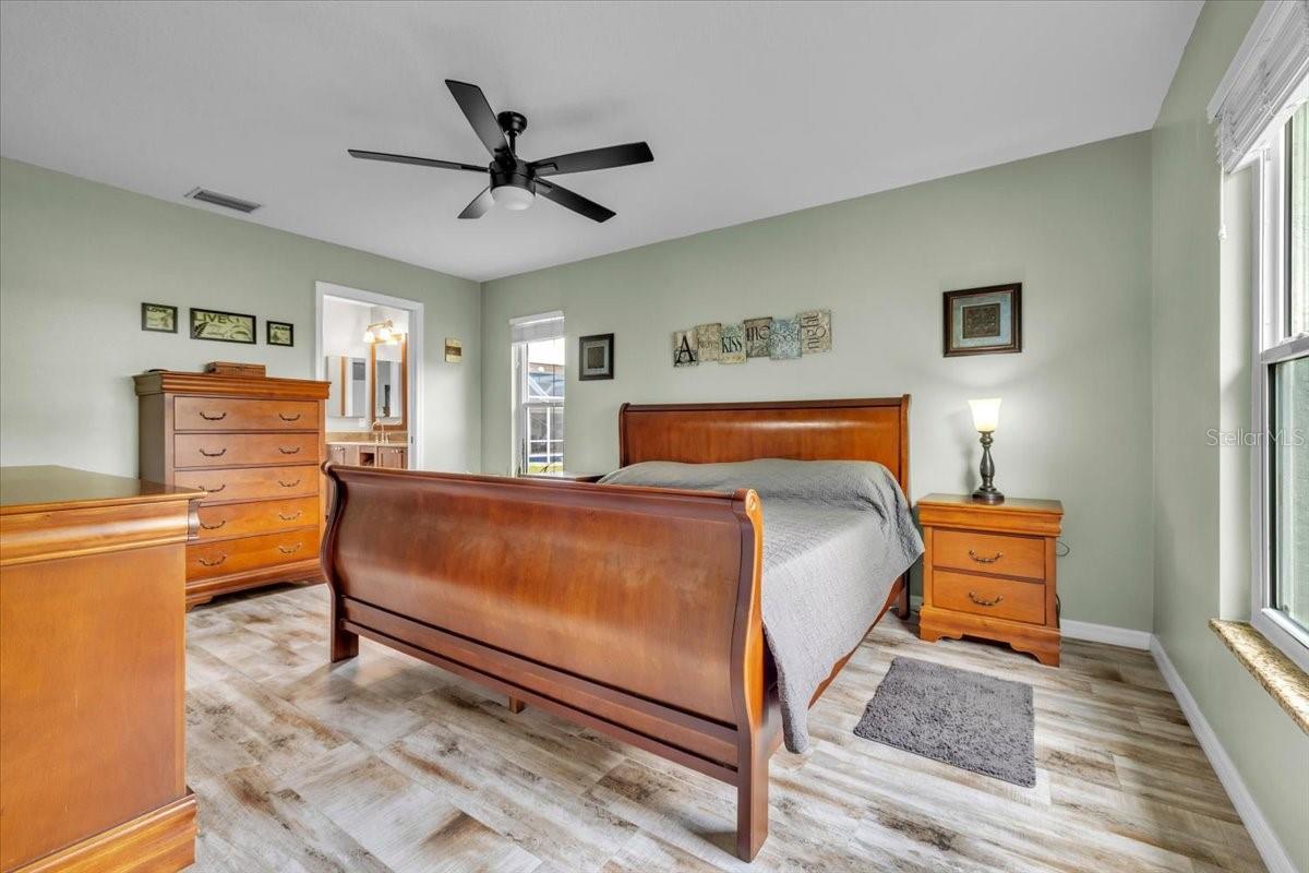 Image 24 of 50 For 3022 45th Way E