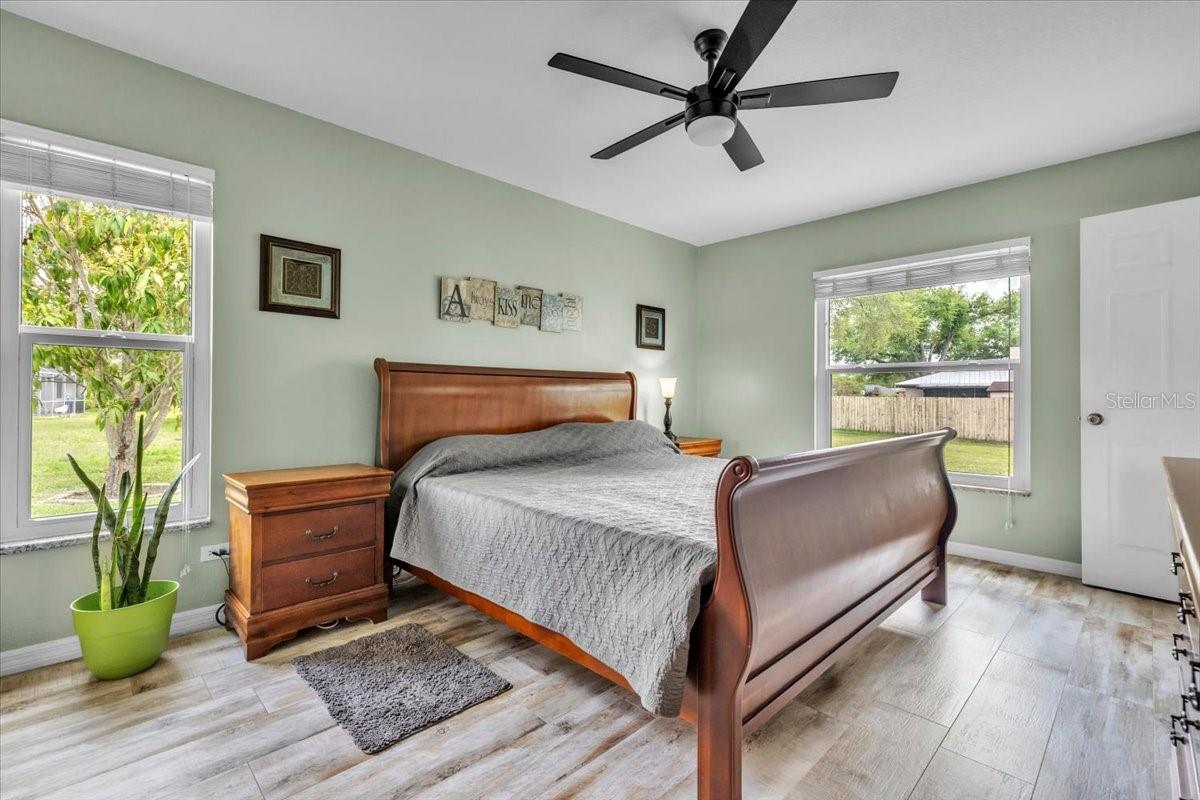 Image 25 of 50 For 3022 45th Way E