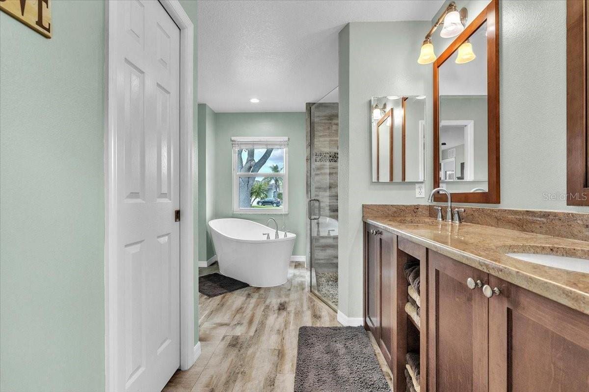 Image 27 of 50 For 3022 45th Way E