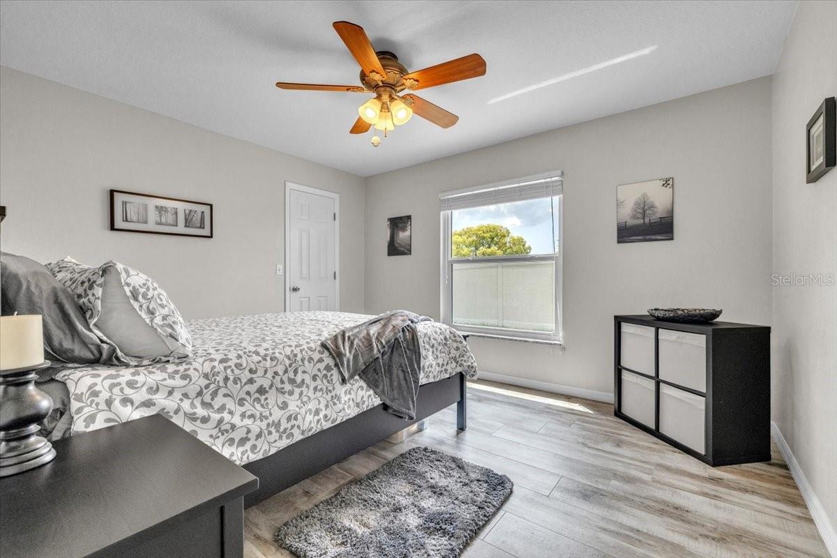 Image 33 of 50 For 3022 45th Way E