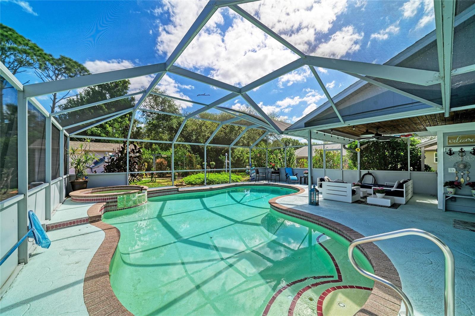 Image 33 of 47 For 238 Woodingham Trail