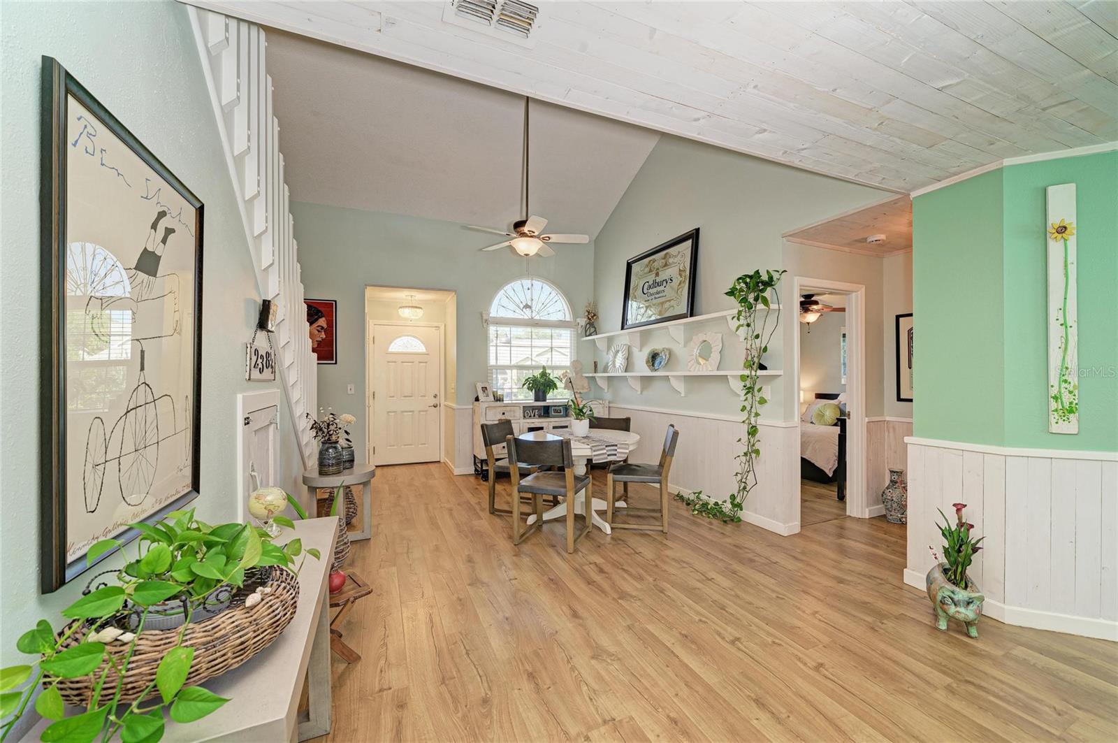 Image 6 of 47 For 238 Woodingham Trail