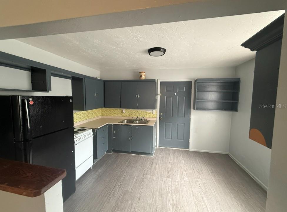 Image 4 of 8 For 129 Pompano Avenue