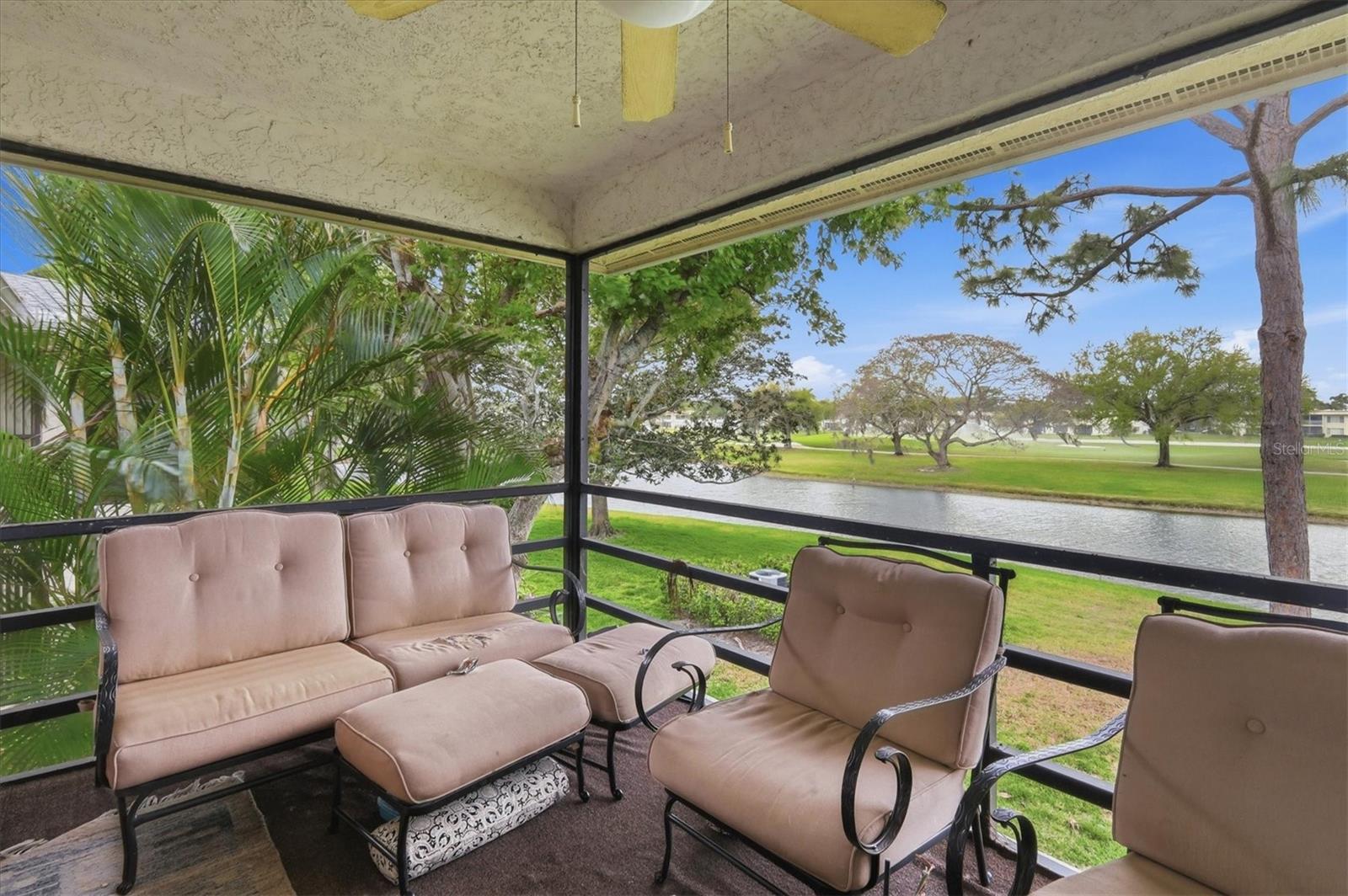 Image 29 of 33 For 7130 Fairway Bend Lane 291