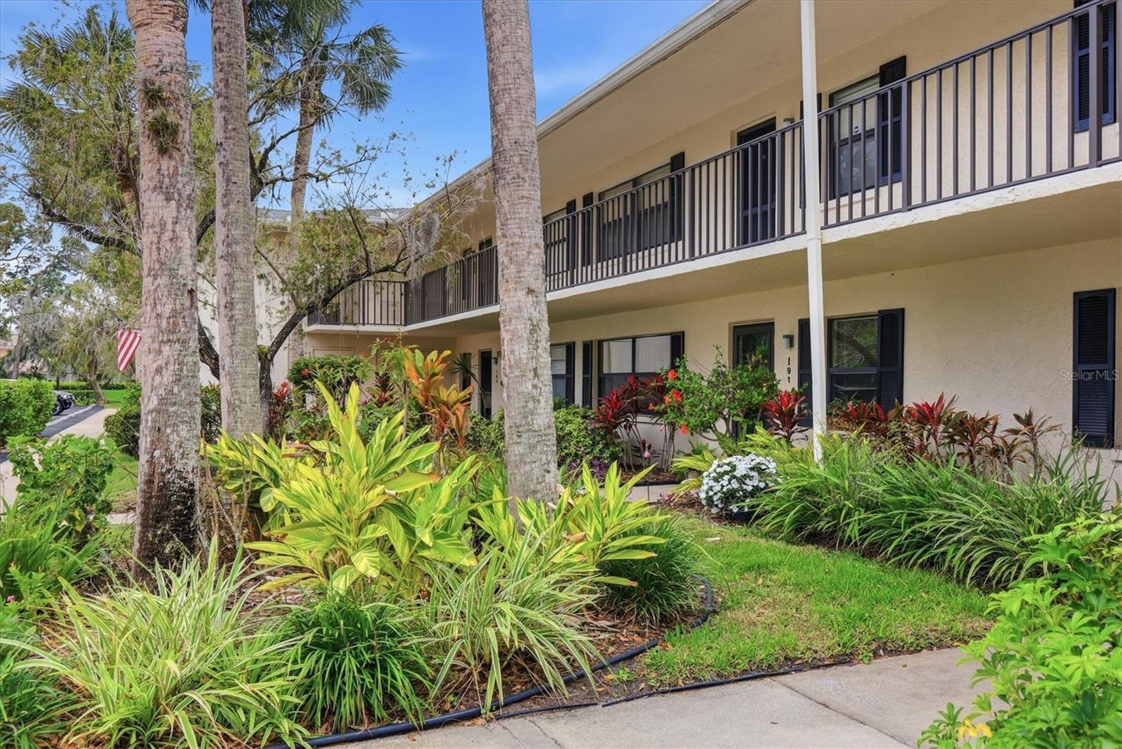 Image 5 of 33 For 7130 Fairway Bend Lane 291