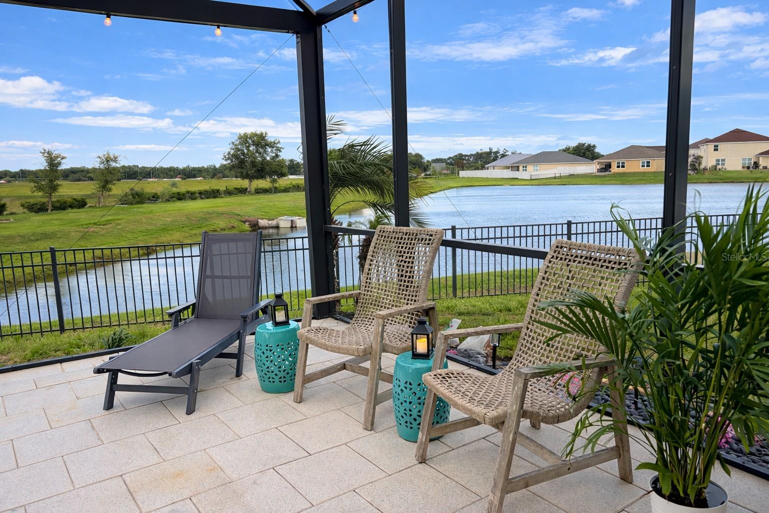 Listing photo id 4 for 15531 Trinity Fall Way