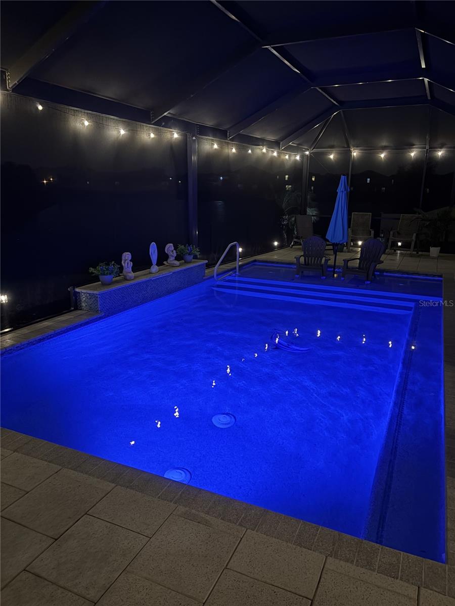 Listing photo id 6 for 15531 Trinity Fall Way