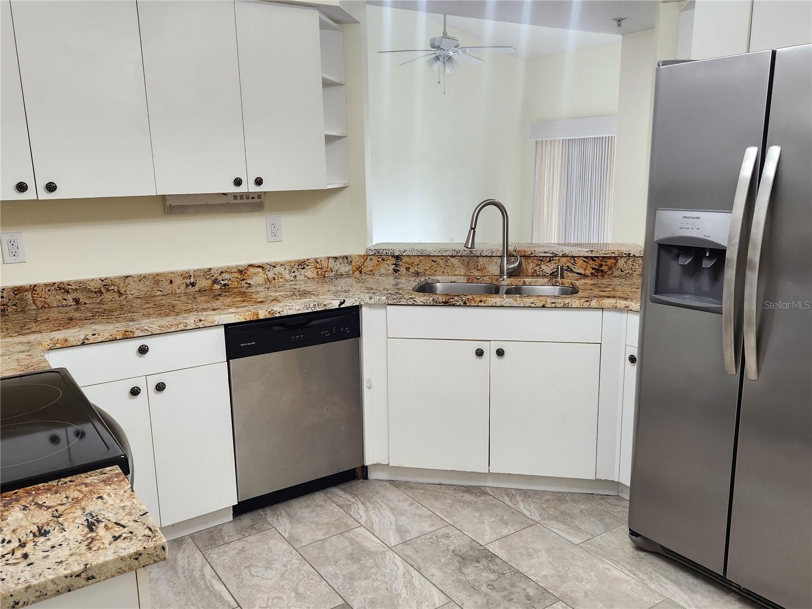 Image 7 of 36 For 6330 Green Oak Circle 6330