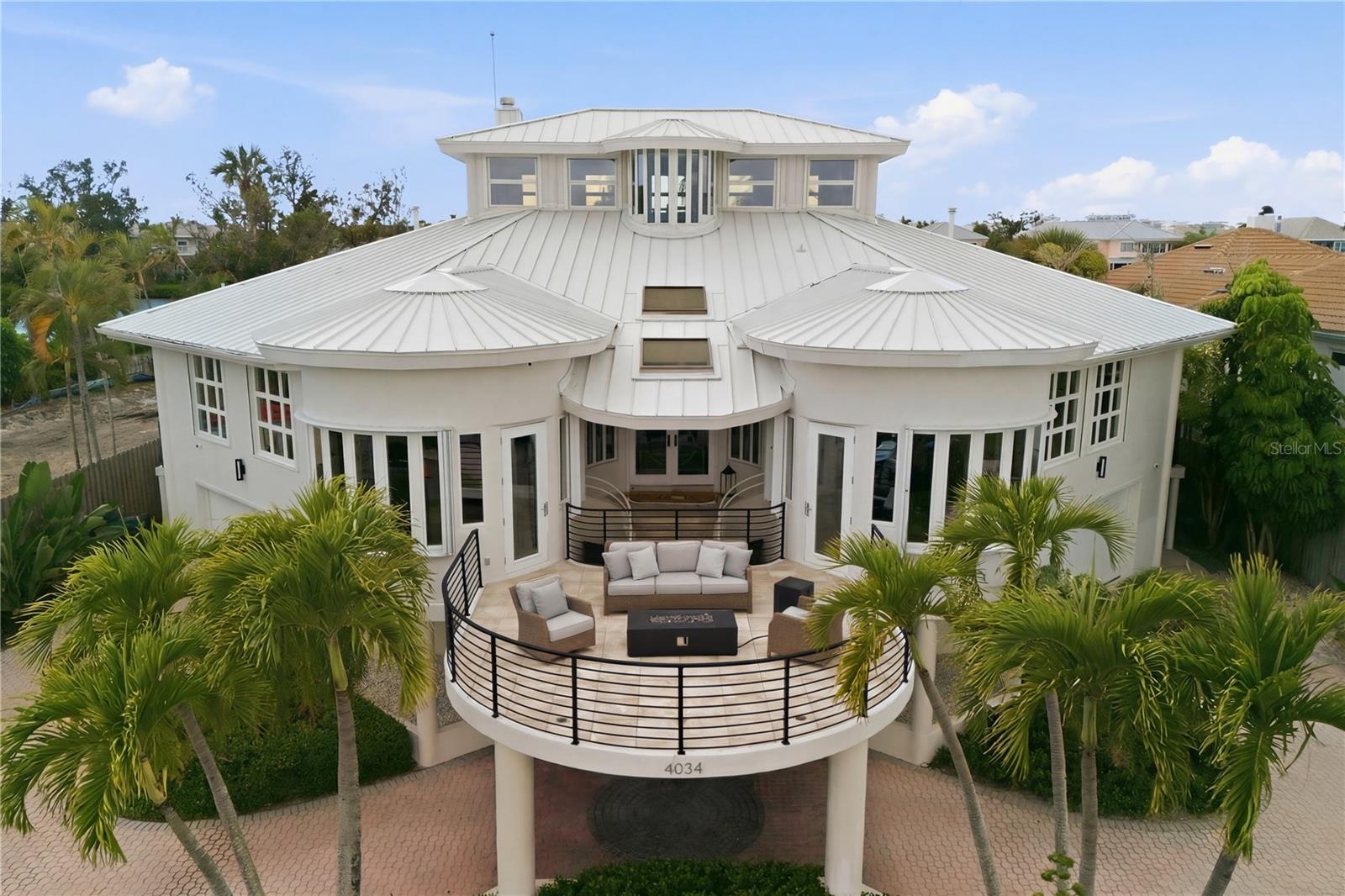 Listing photo id 17 for 4034 Roberts Point Road