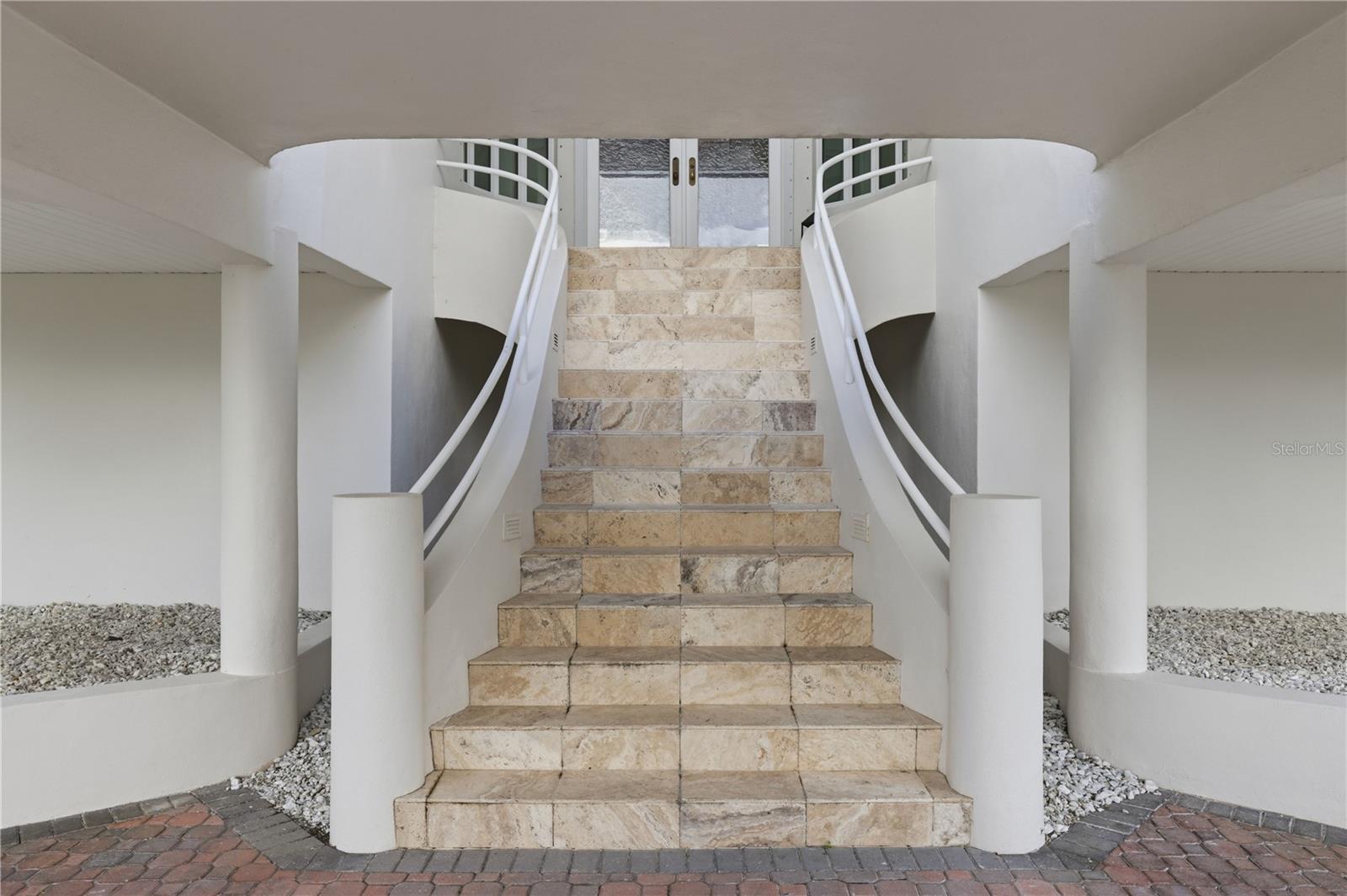 Listing photo id 21 for 4034 Roberts Point Road