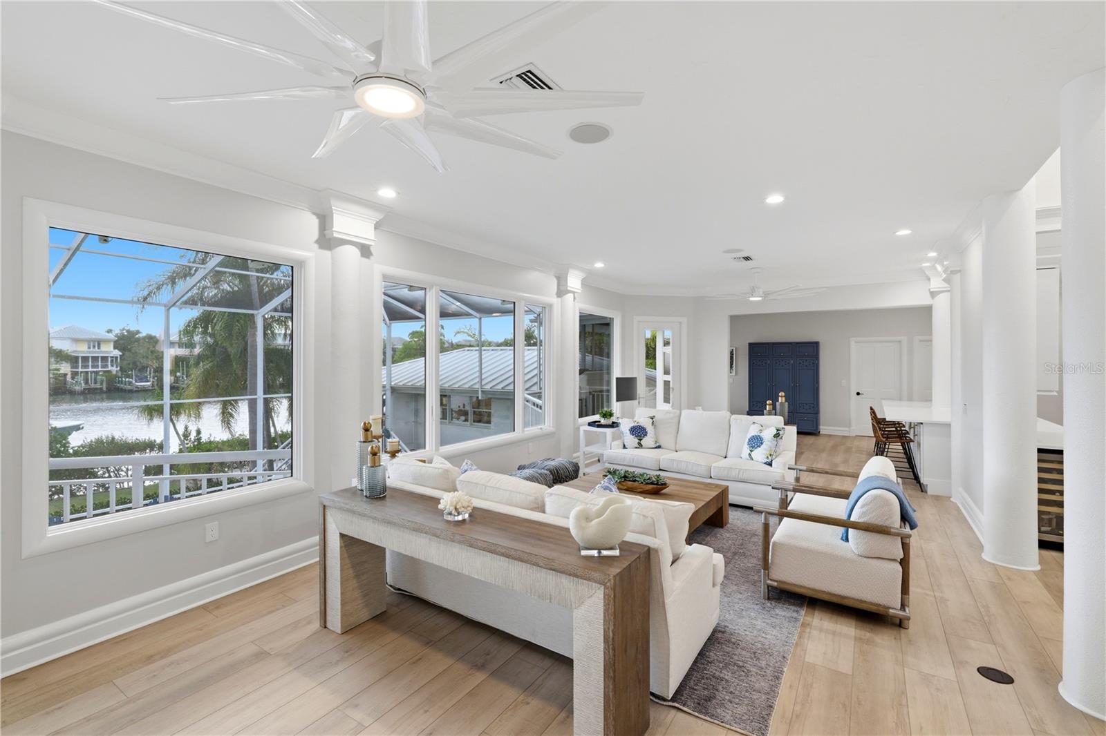 Listing photo id 38 for 4034 Roberts Point Road