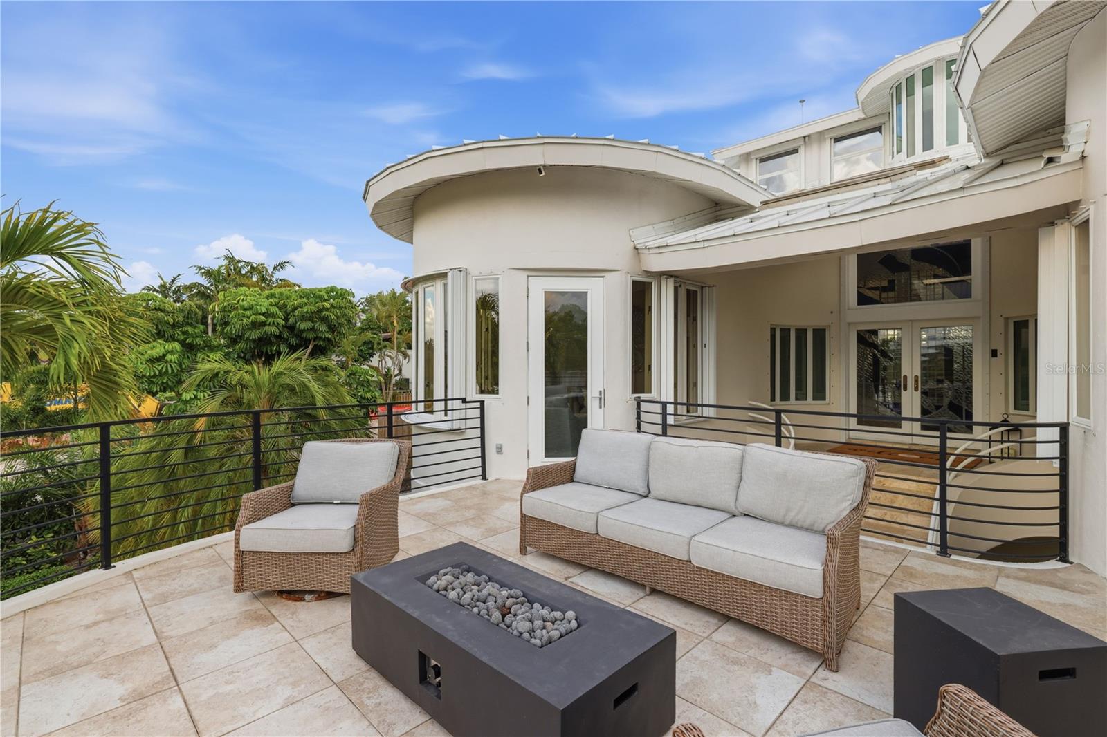 Listing photo id 41 for 4034 Roberts Point Road