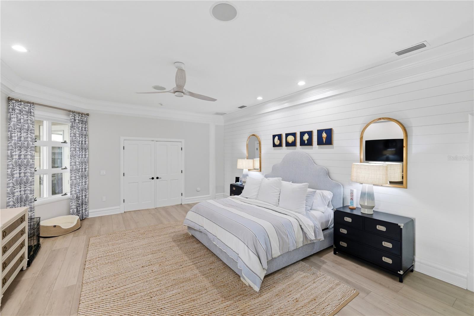 Listing photo id 52 for 4034 Roberts Point Road