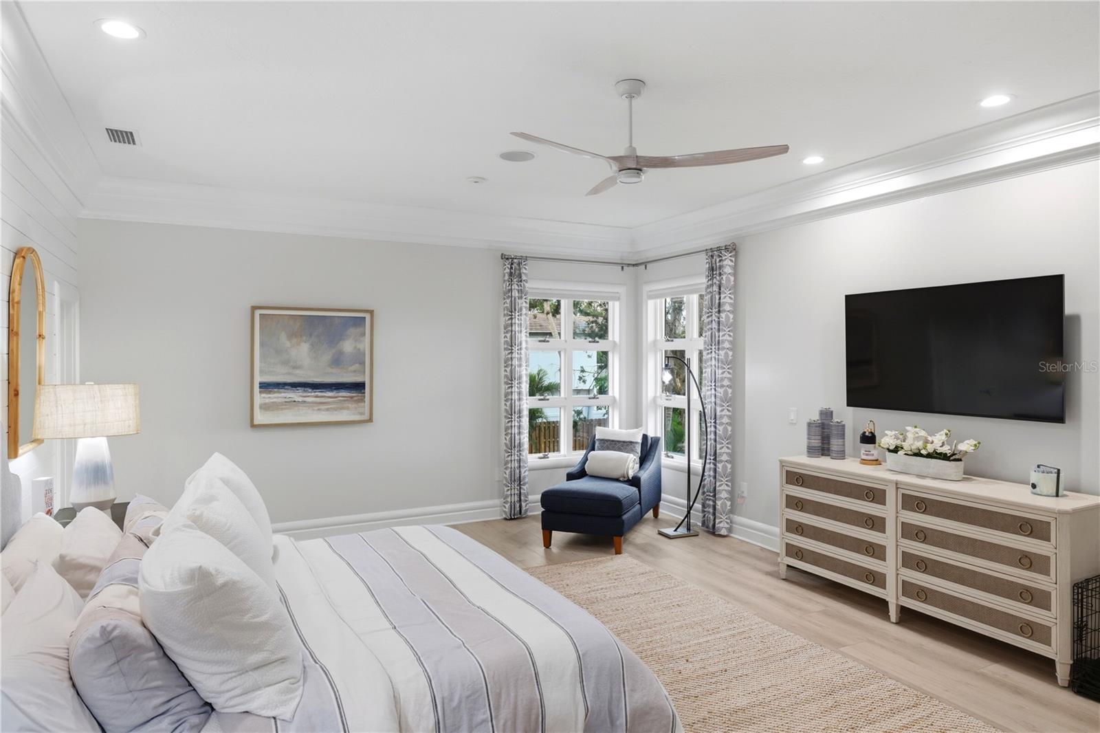 Listing photo id 54 for 4034 Roberts Point Road