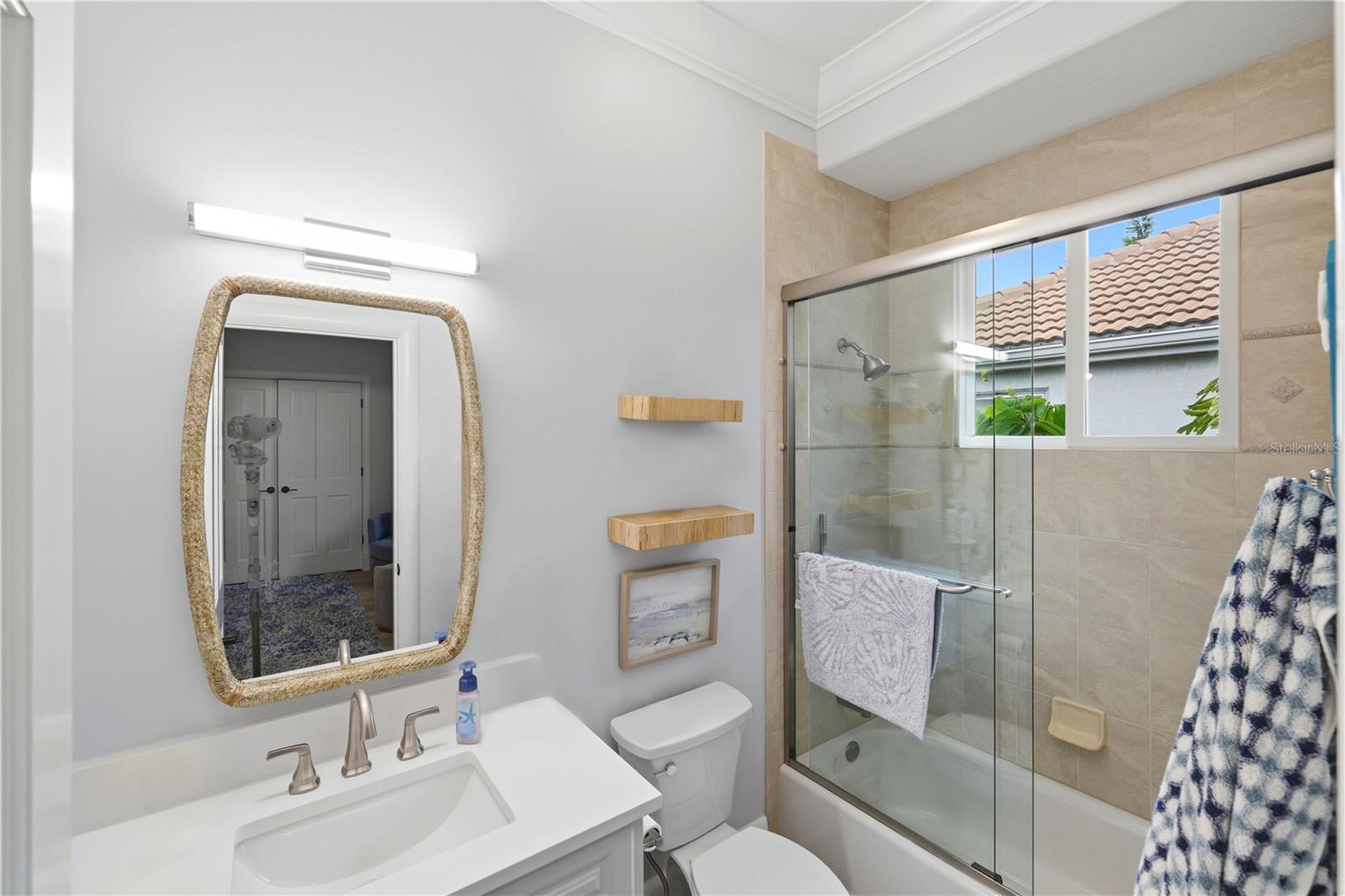 Listing photo id 68 for 4034 Roberts Point Road