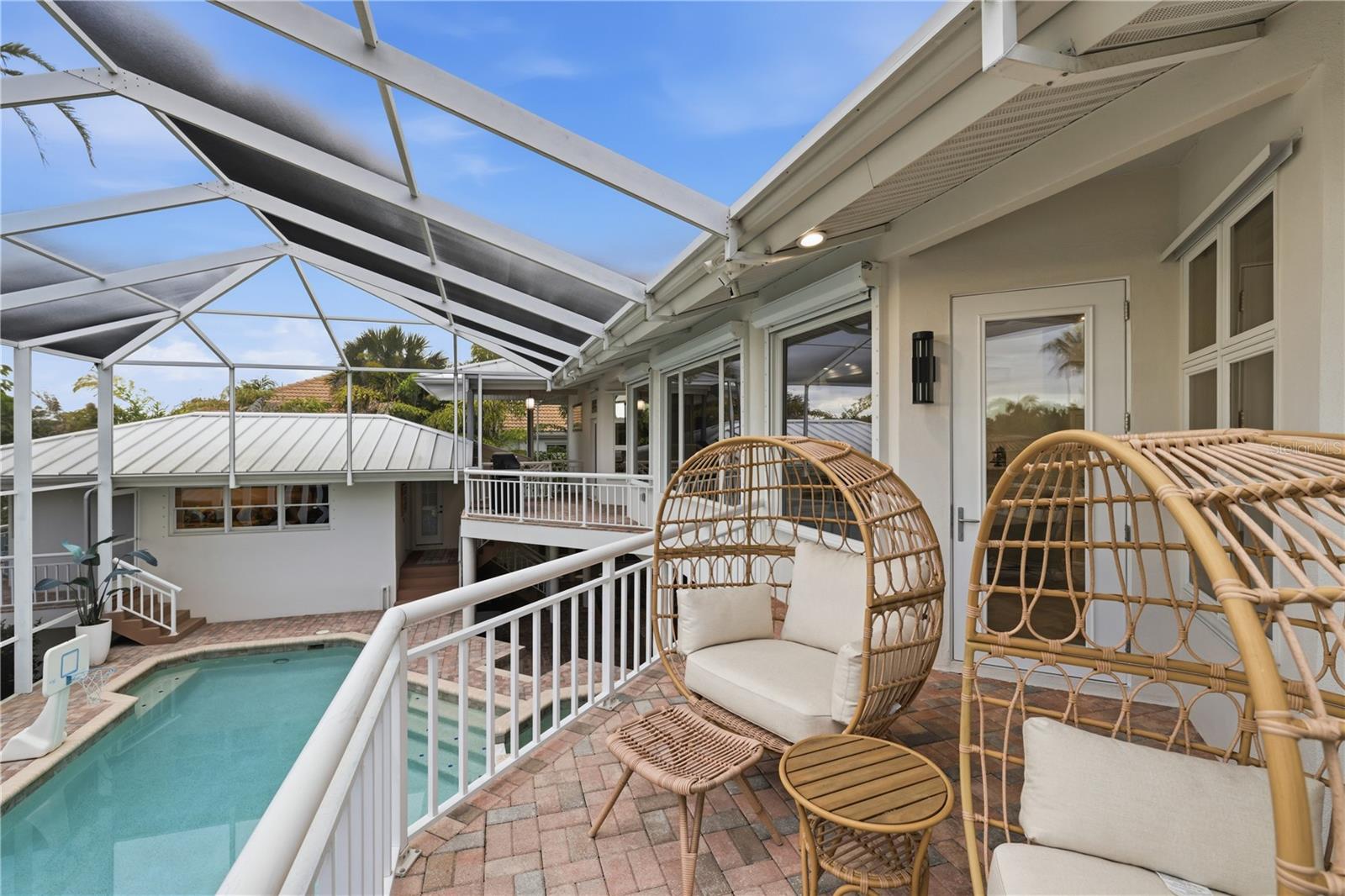 Listing photo id 72 for 4034 Roberts Point Road