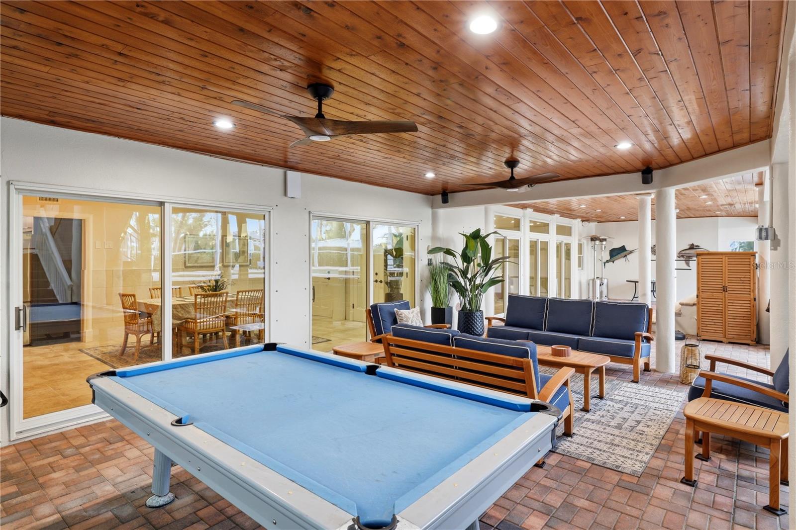 Listing photo id 76 for 4034 Roberts Point Road