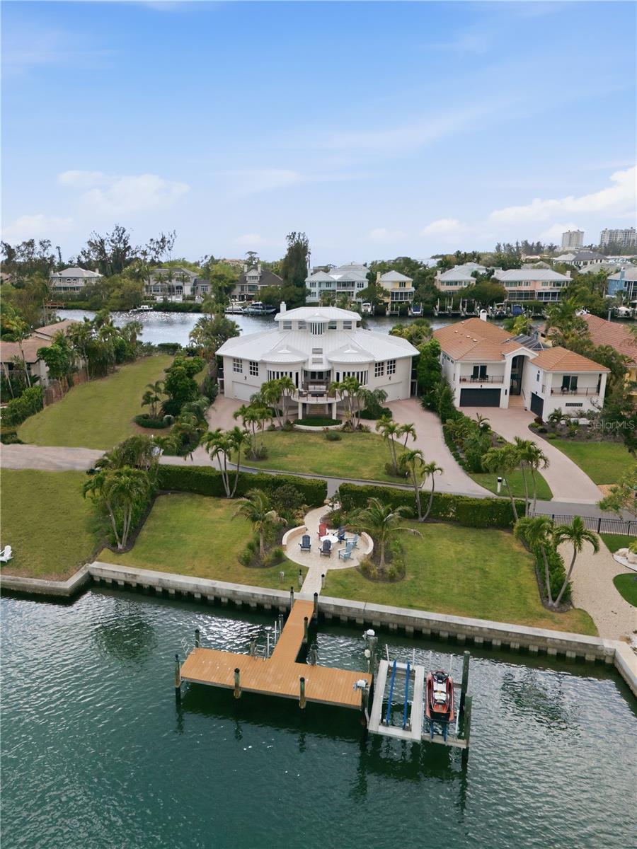 Listing photo id 6 for 4034 Roberts Point Road