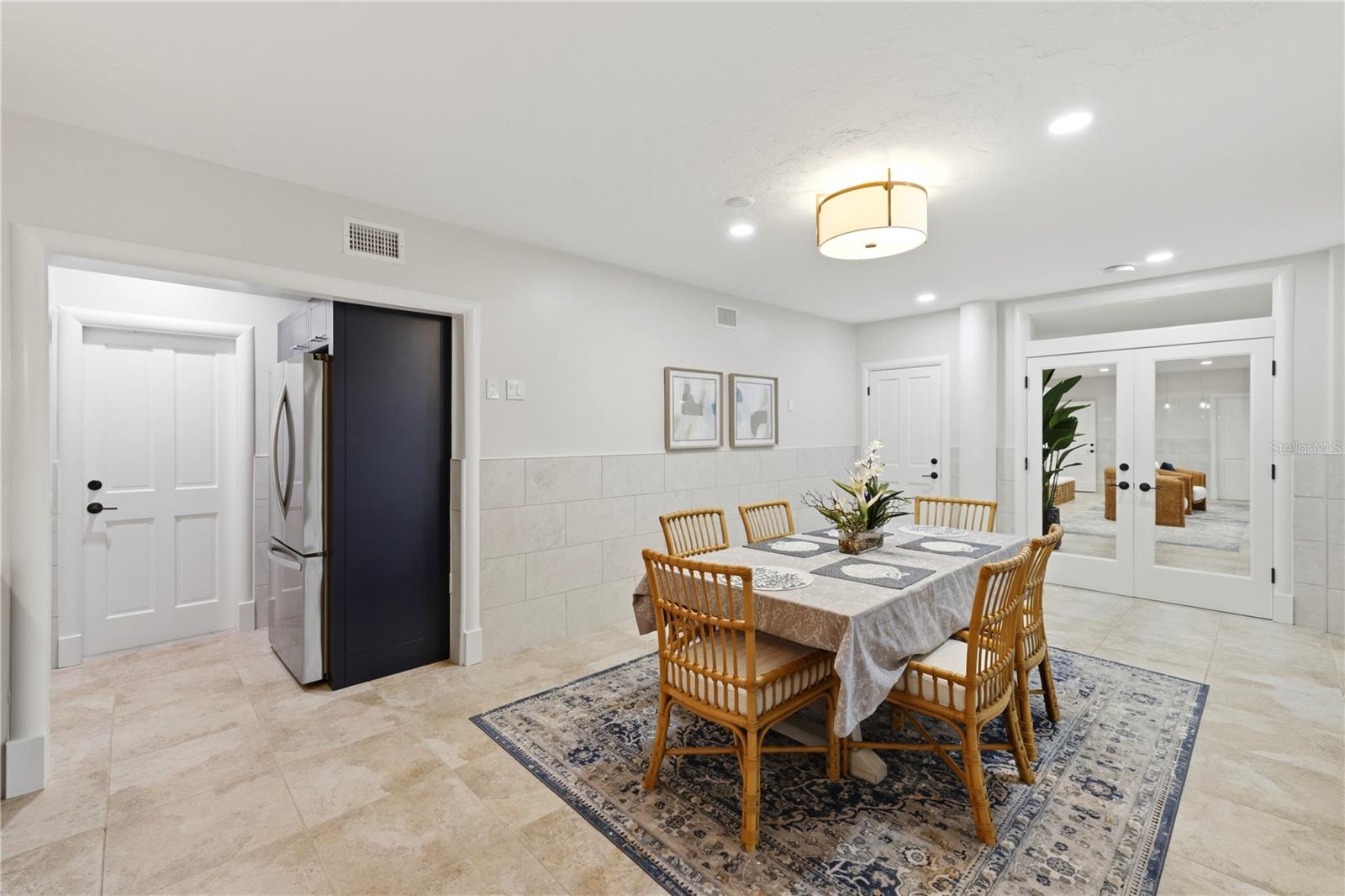 Listing photo id 92 for 4034 Roberts Point Road