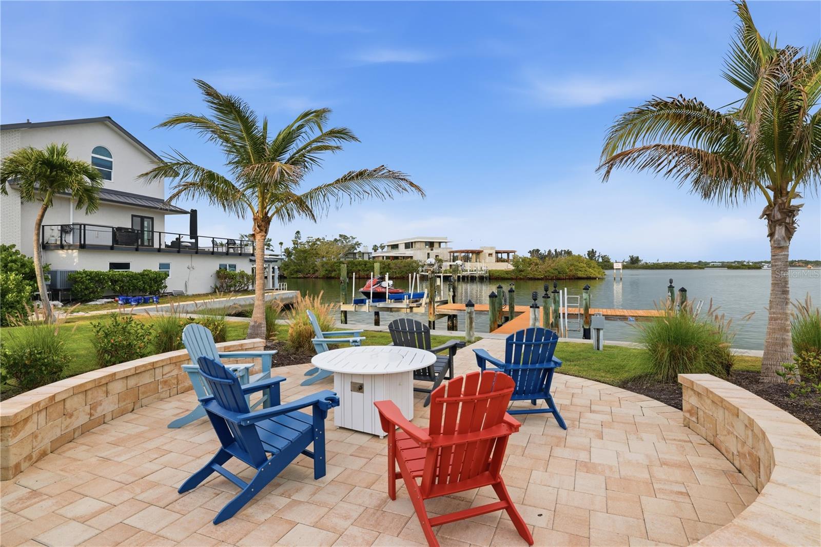 Listing photo id 96 for 4034 Roberts Point Road