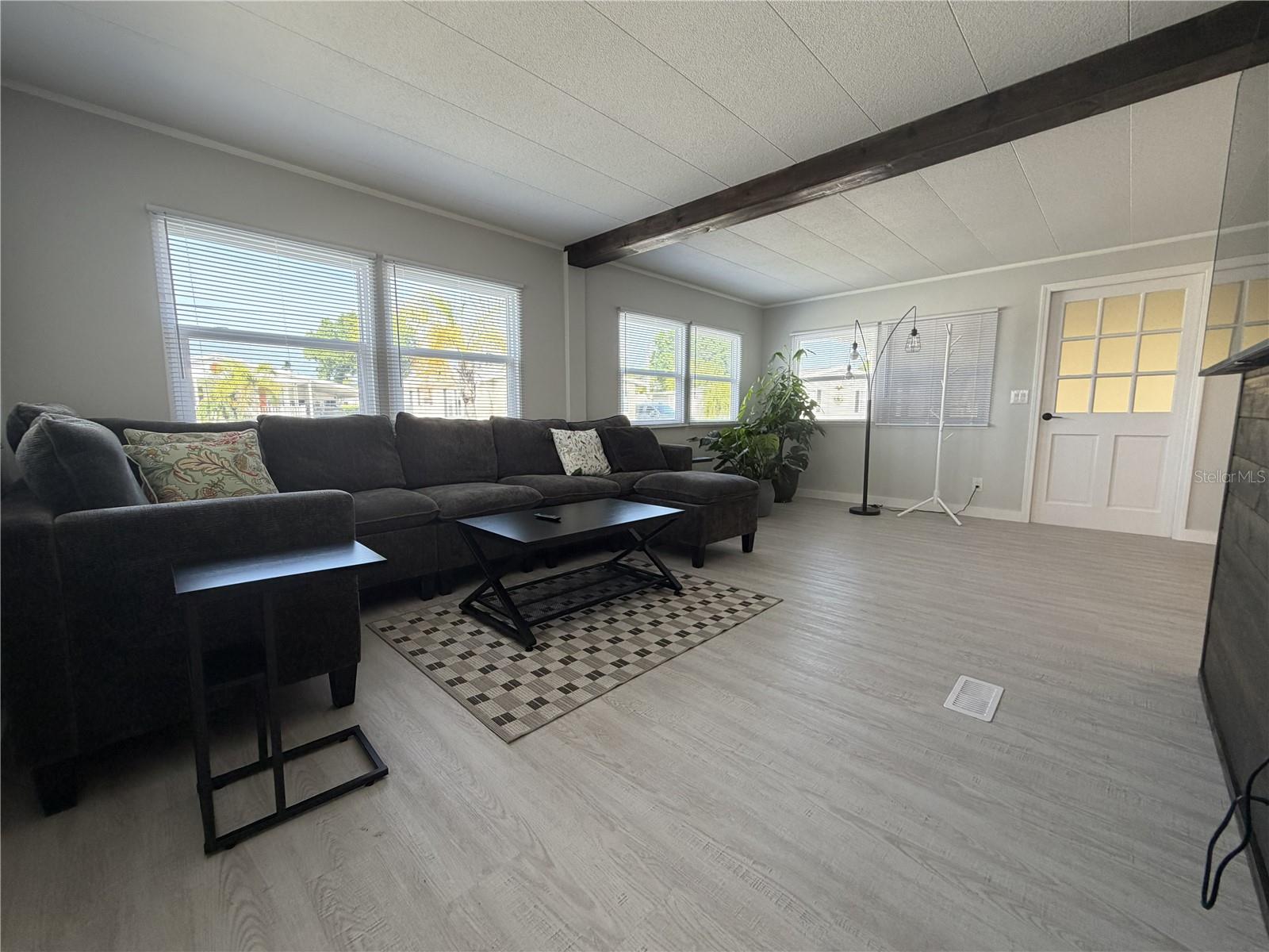 Image 12 of 78 For 5308 Tri Par Drive