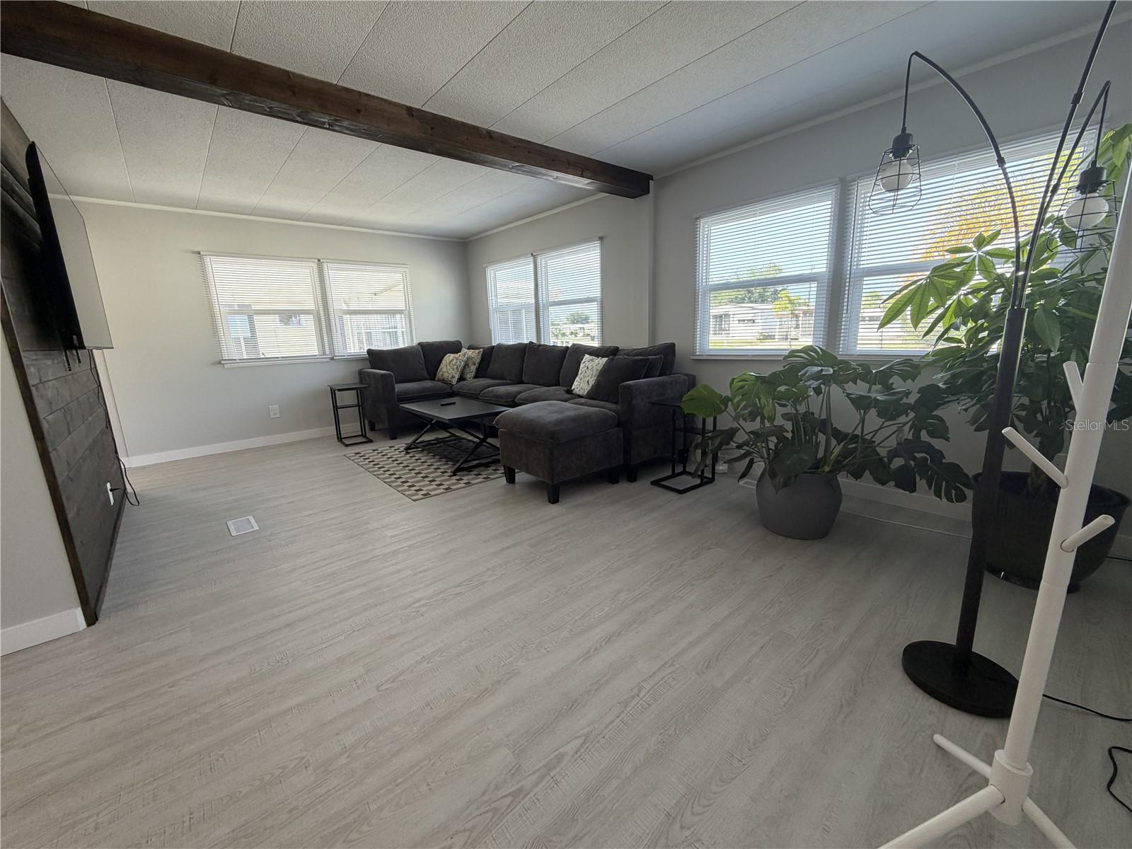 Image 13 of 78 For 5308 Tri Par Drive