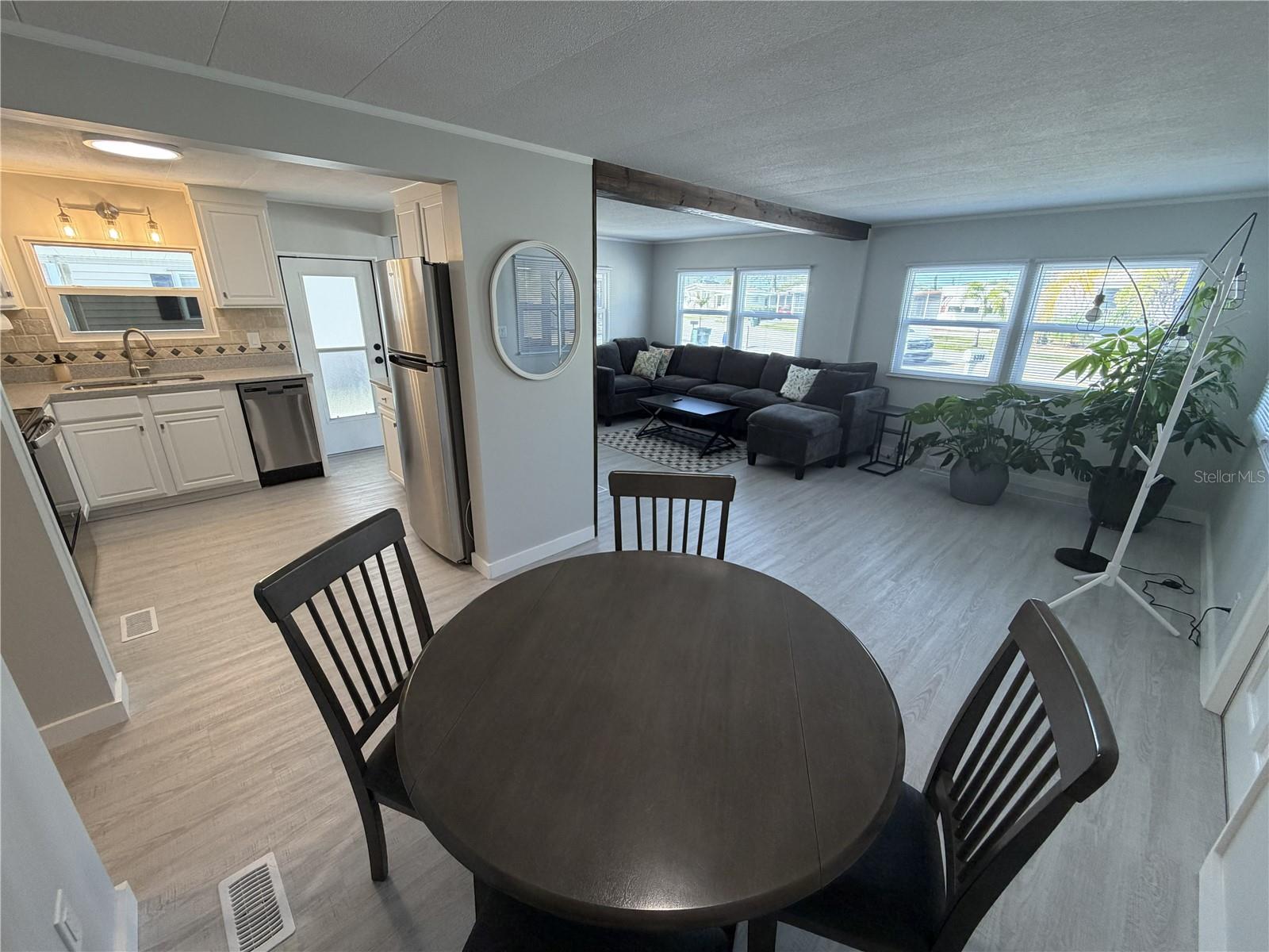 Image 14 of 78 For 5308 Tri Par Drive