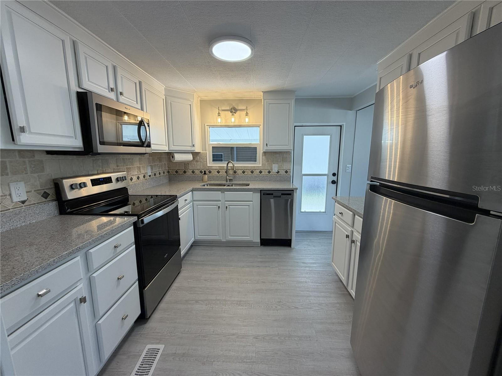 Image 17 of 78 For 5308 Tri Par Drive