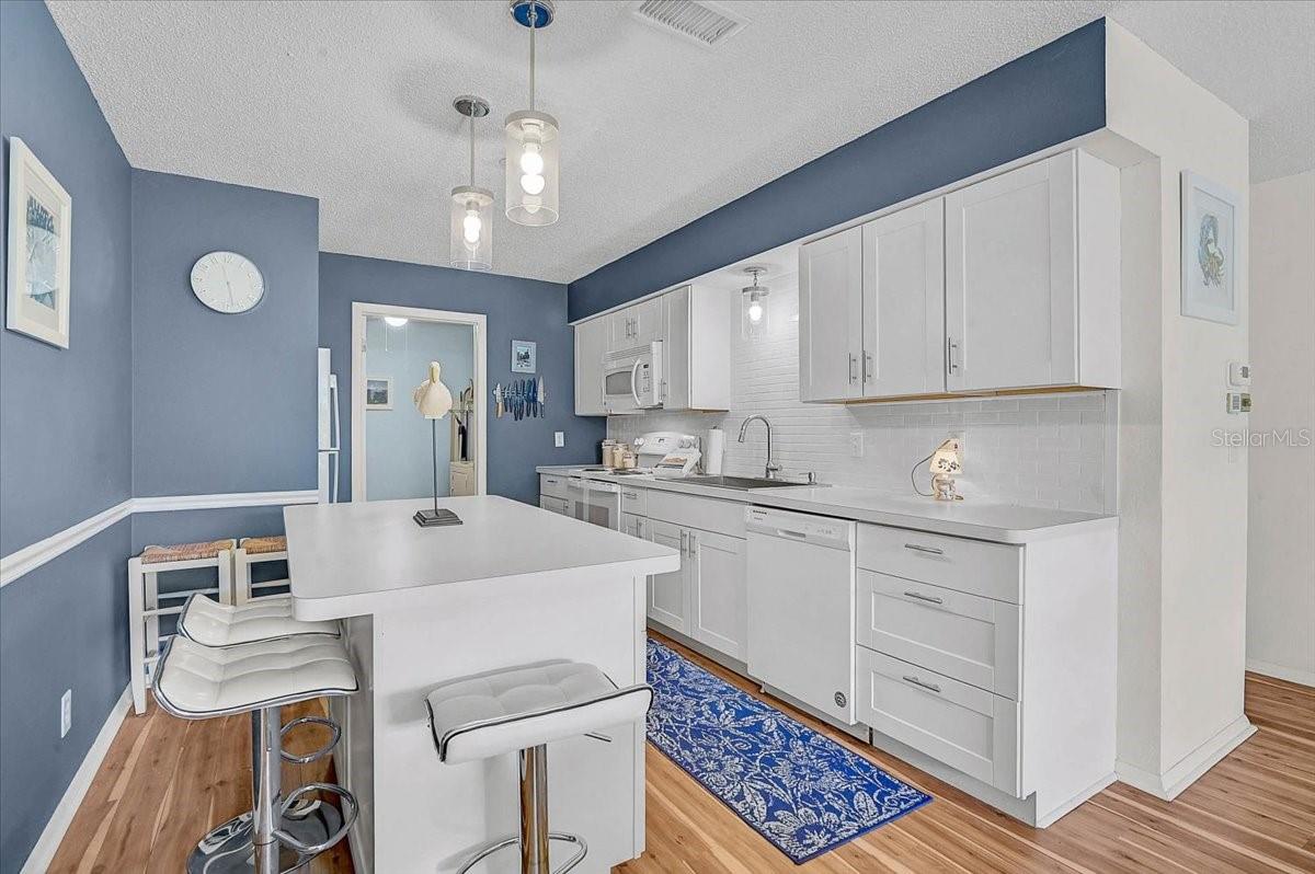 Image 6 of 42 For 4108 66th Street Circle W 4108