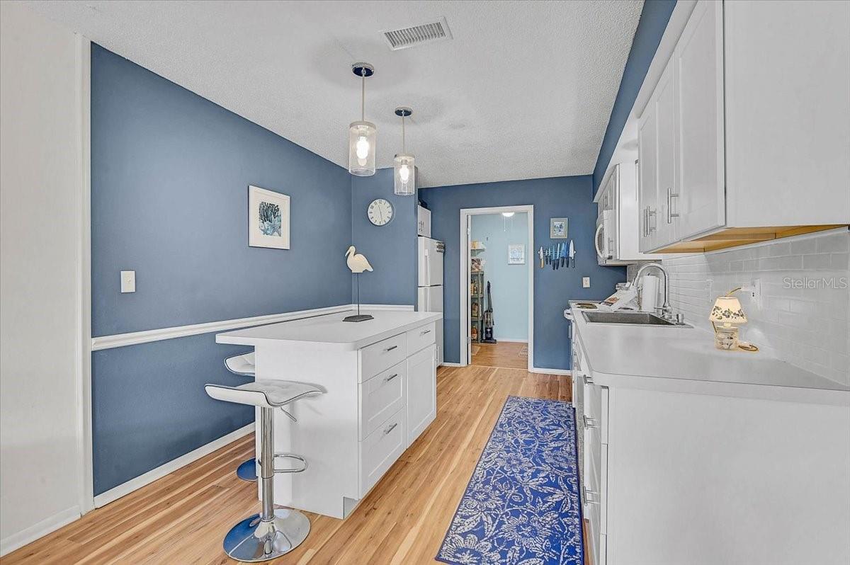 Image 7 of 42 For 4108 66th Street Circle W 4108