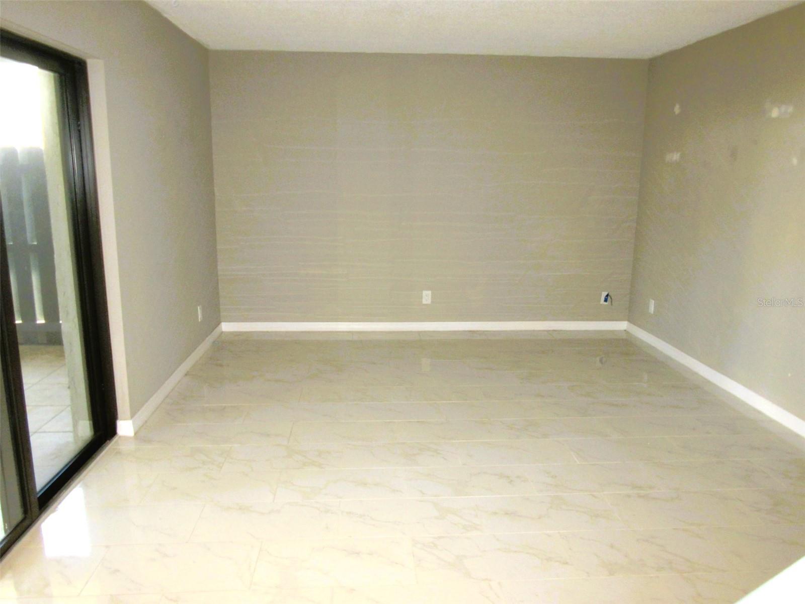 Image 7 of 13 For 17455 Overhill Drive B