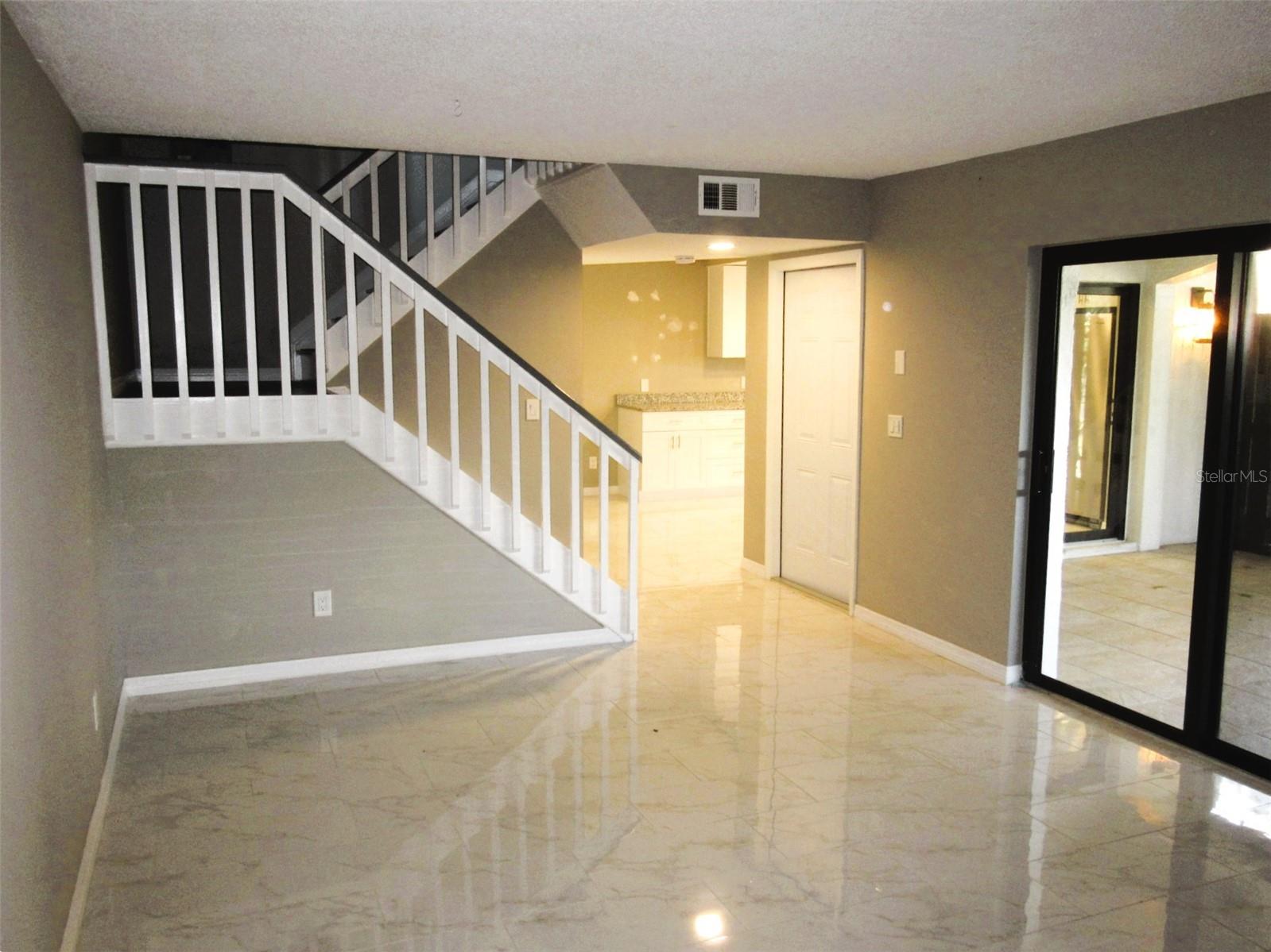 Image 8 of 13 For 17455 Overhill Drive B