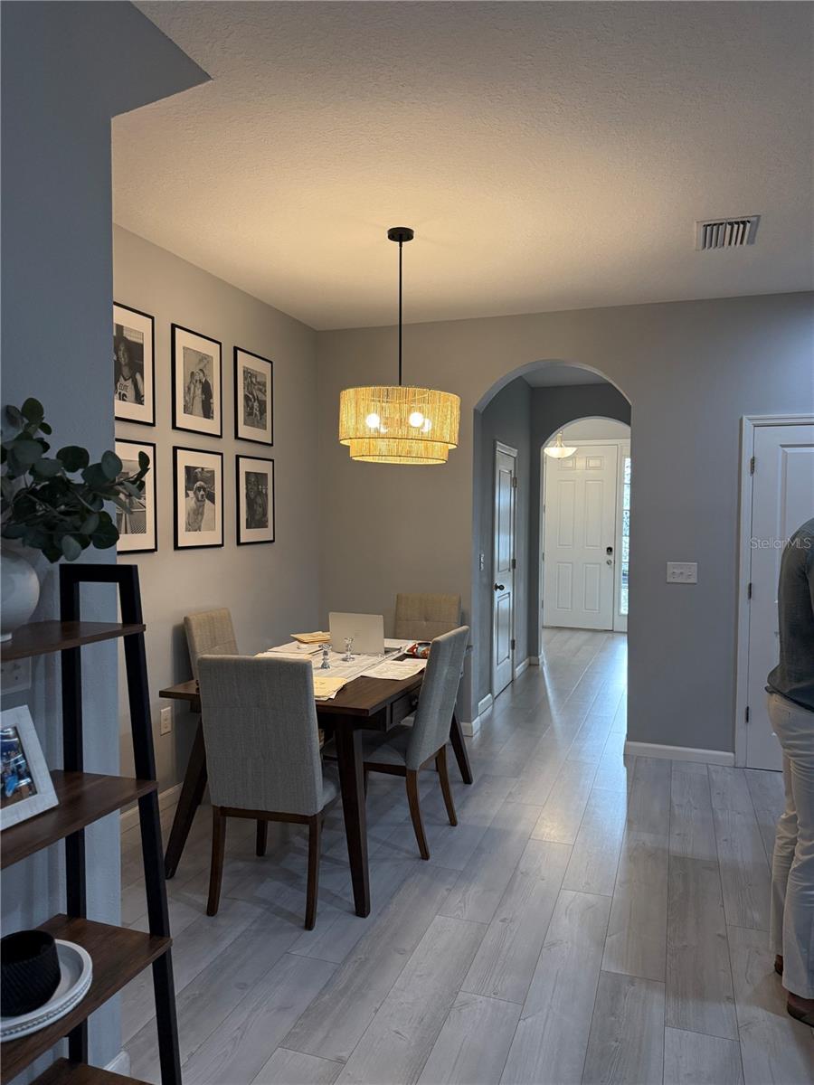 Image 11 of 40 For 2431 Midnight Pearl Drive