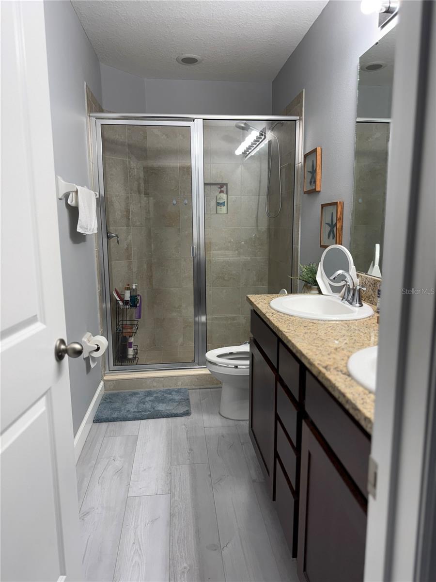 Image 18 of 40 For 2431 Midnight Pearl Drive