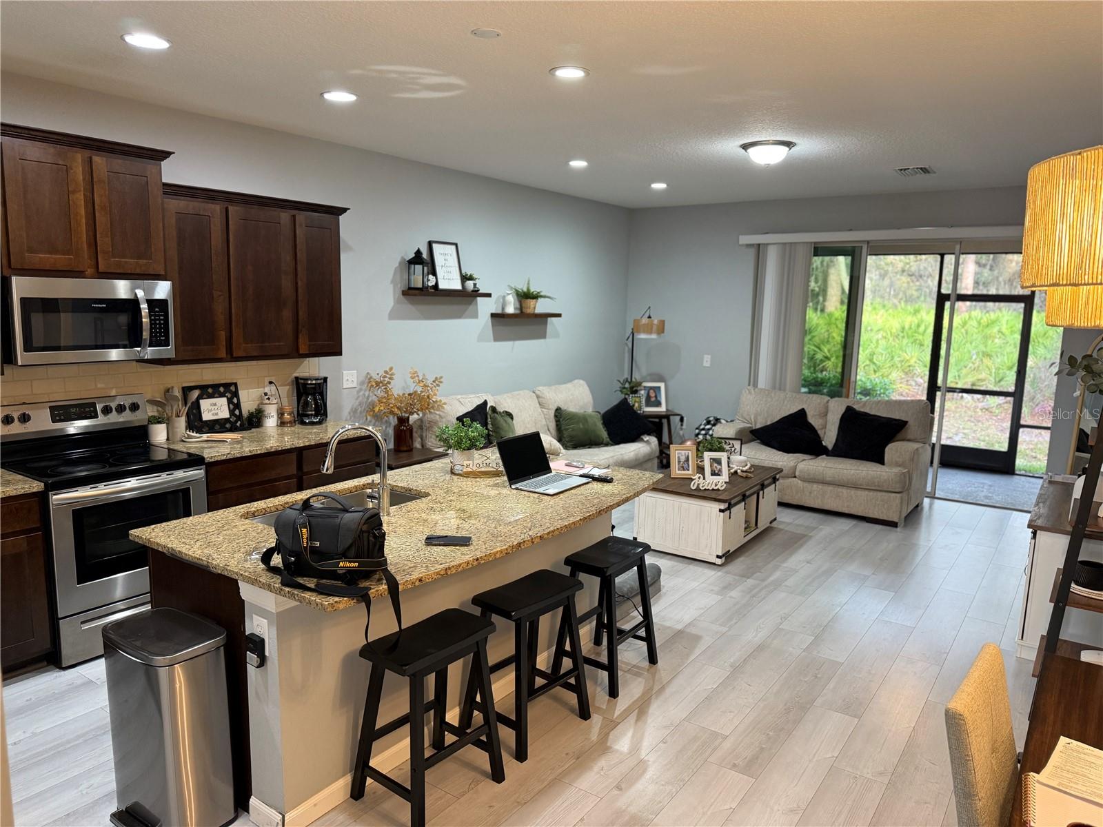 Image 4 of 40 For 2431 Midnight Pearl Drive