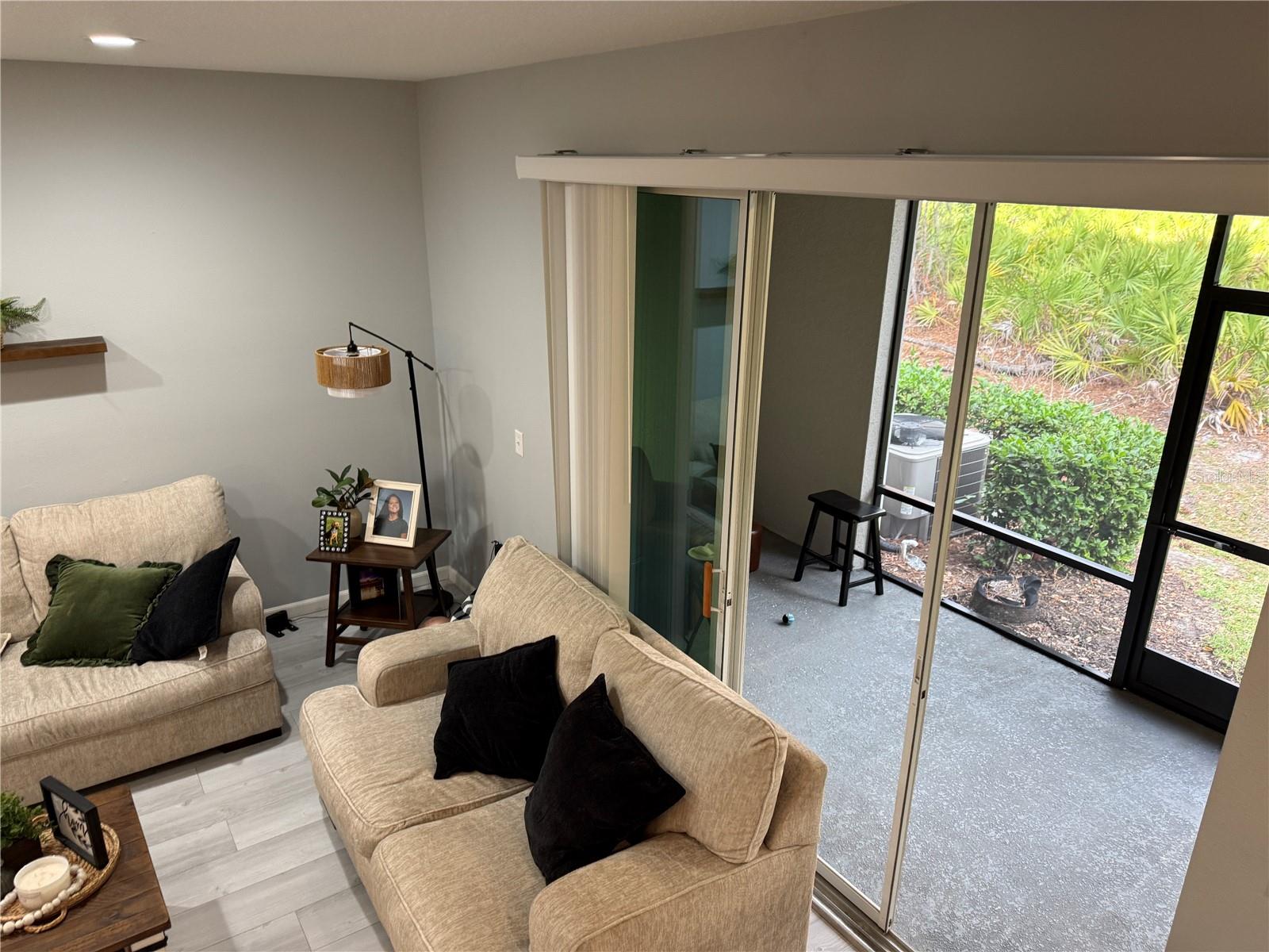 Image 7 of 40 For 2431 Midnight Pearl Drive