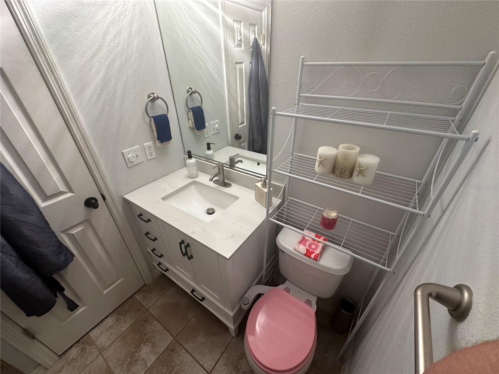 Image 23 of 32 For 8809 White Sage Loop