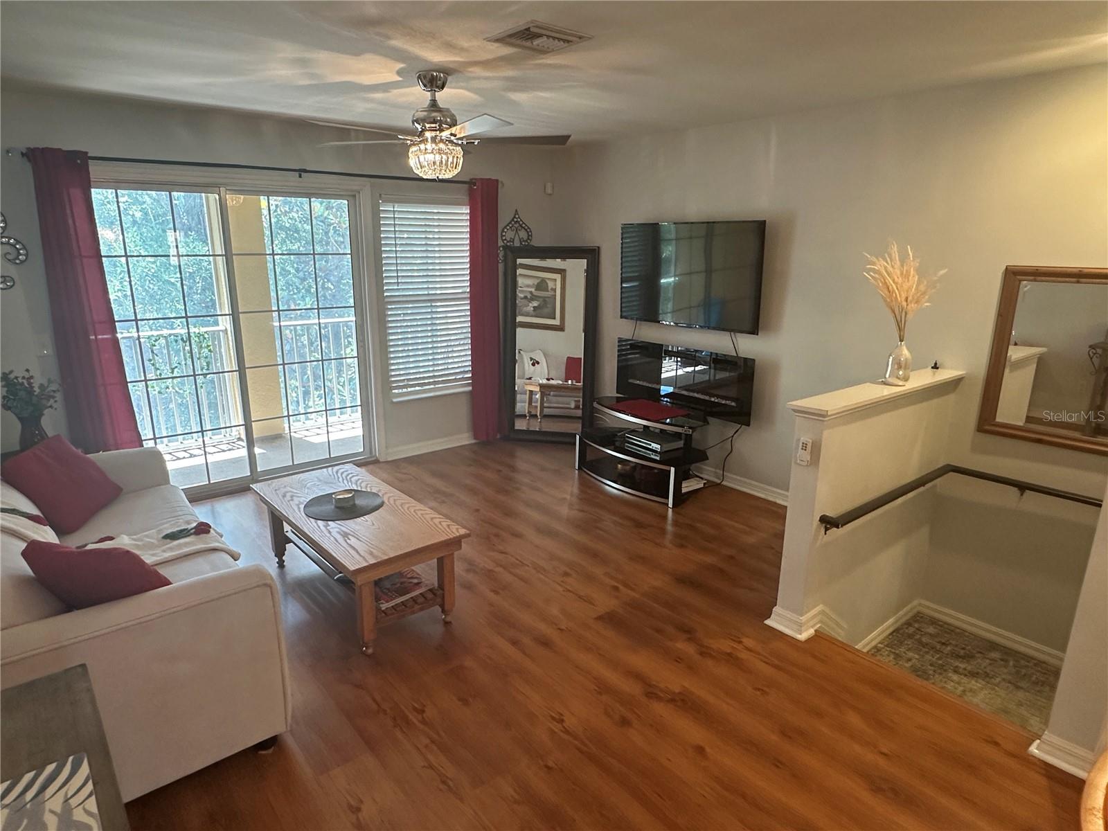 Image 3 of 32 For 8809 White Sage Loop