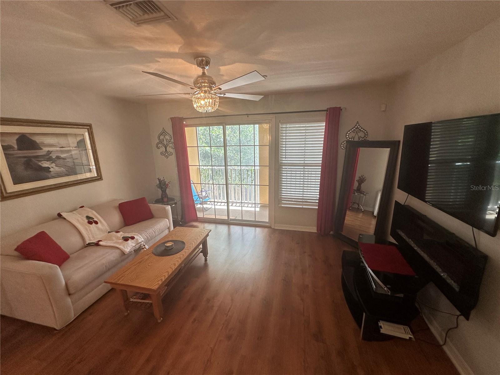 Image 4 of 32 For 8809 White Sage Loop