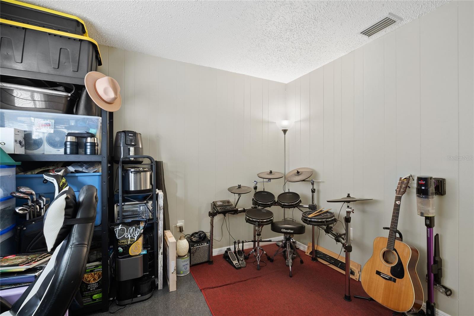 Image 11 of 38 For 1970 Debbie Street