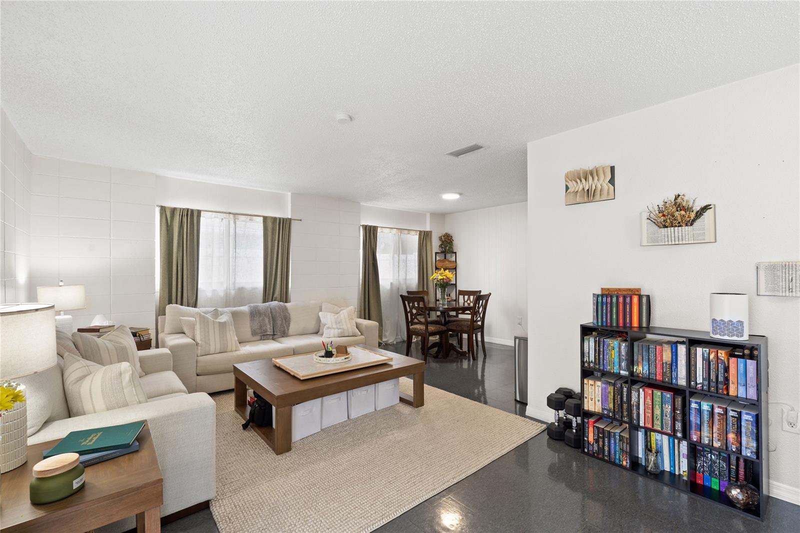 Image 2 of 38 For 1970 Debbie Street