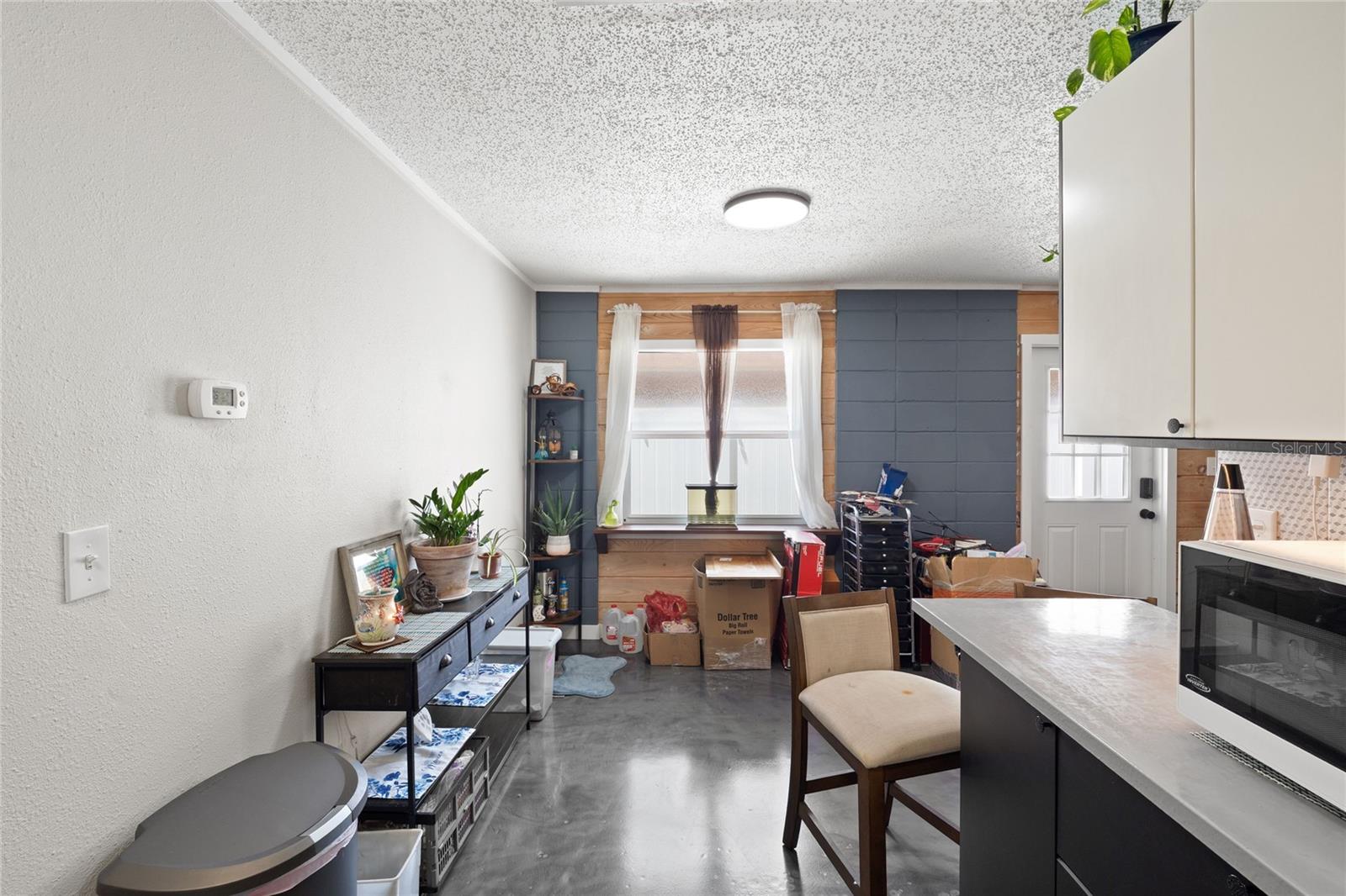 Image 22 of 38 For 1970 Debbie Street