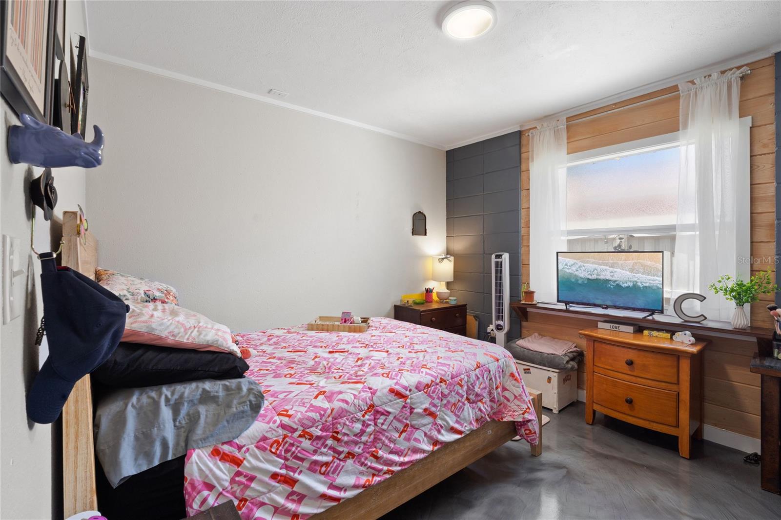 Image 25 of 38 For 1970 Debbie Street