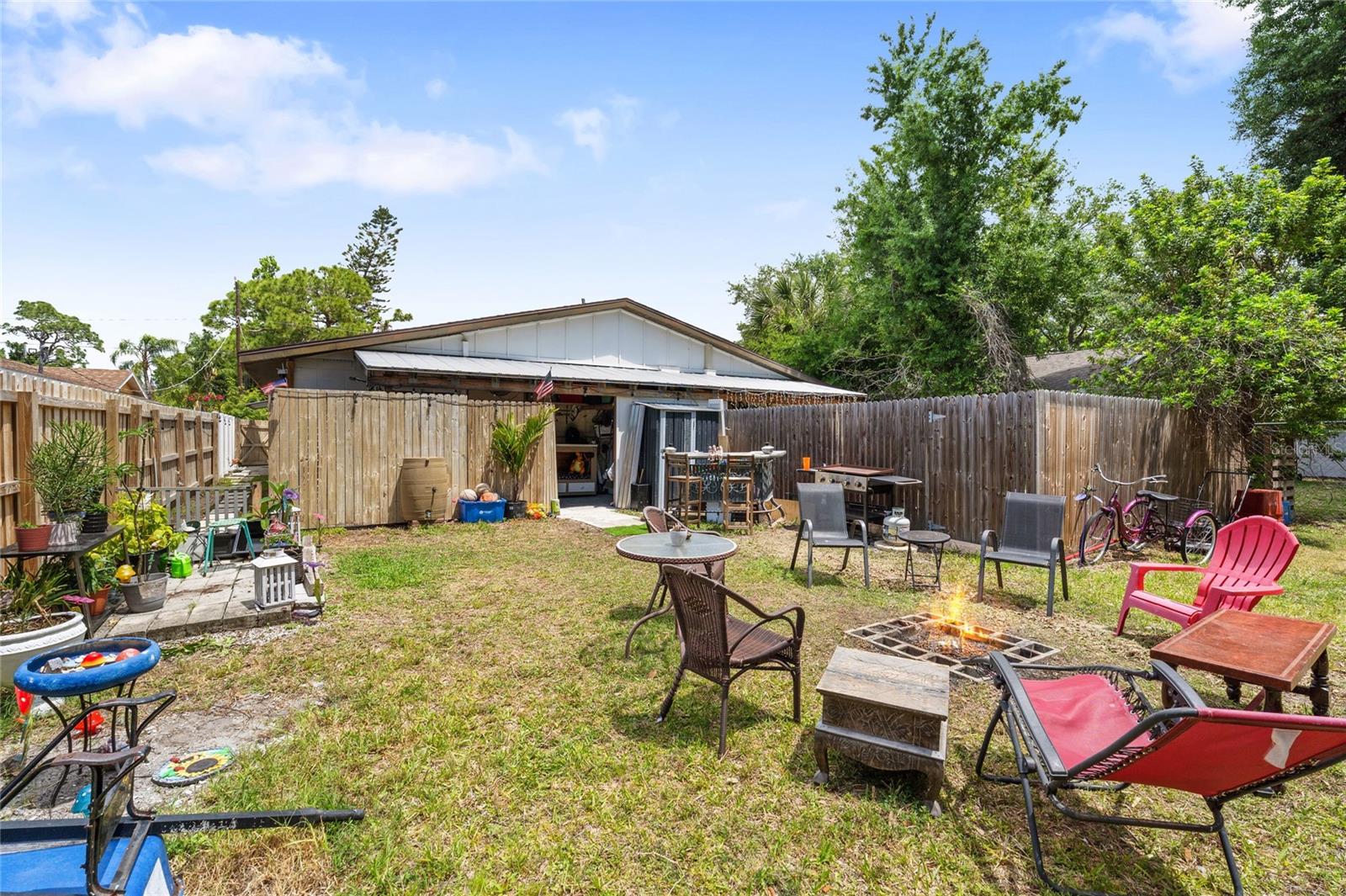 Image 30 of 38 For 1970 Debbie Street